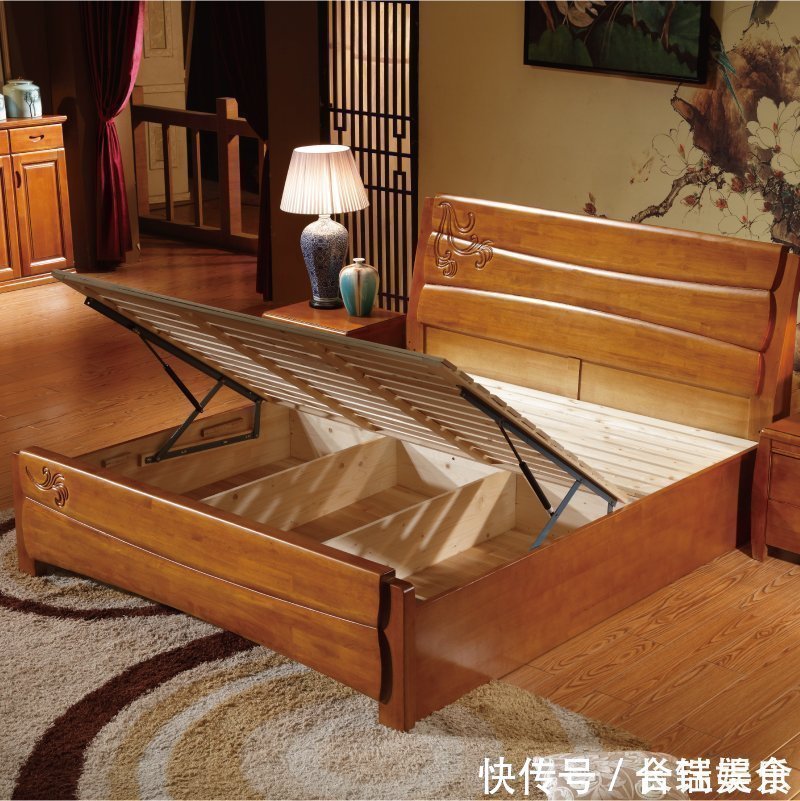 占地|建议每个家庭“双人床”换掉学有钱人这样式,经济实用不占地