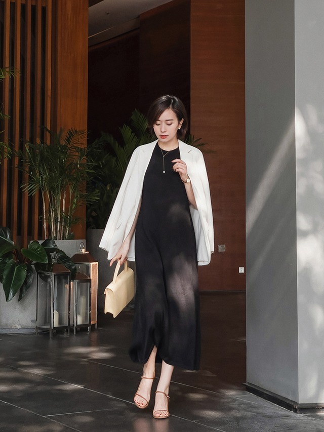 高跟凉鞋|小个子女生穿什么连衣裙好看?选这几款显高又显瘦,温柔优雅