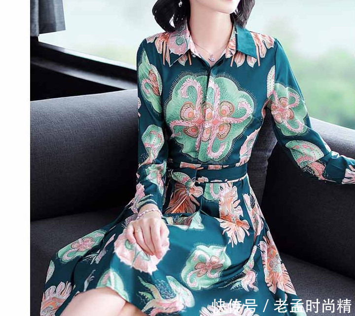 不得不说: 这秋衫的确漂亮, 适合各种身材女人, 气质高雅减龄