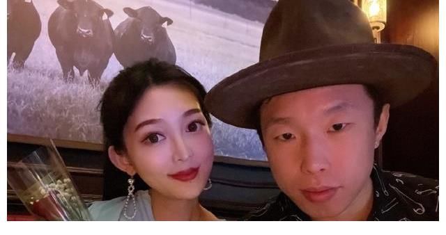 高杰伦|德云社烧饼被妻子套路,私房钱被榨干,本人发文哀叹:晴天霹雳