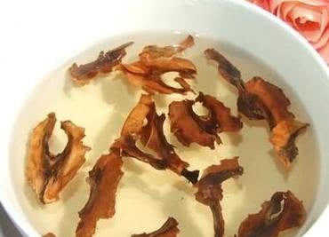 核桃壳不要扔掉放在家里特别好用,看完告诉家里人