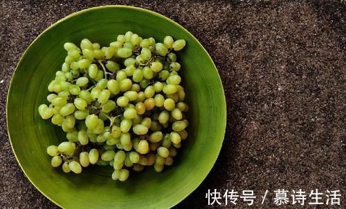 营养均衡|女人坚持吃3种食物,美容养颜,增加营养,令皮肤更加光滑