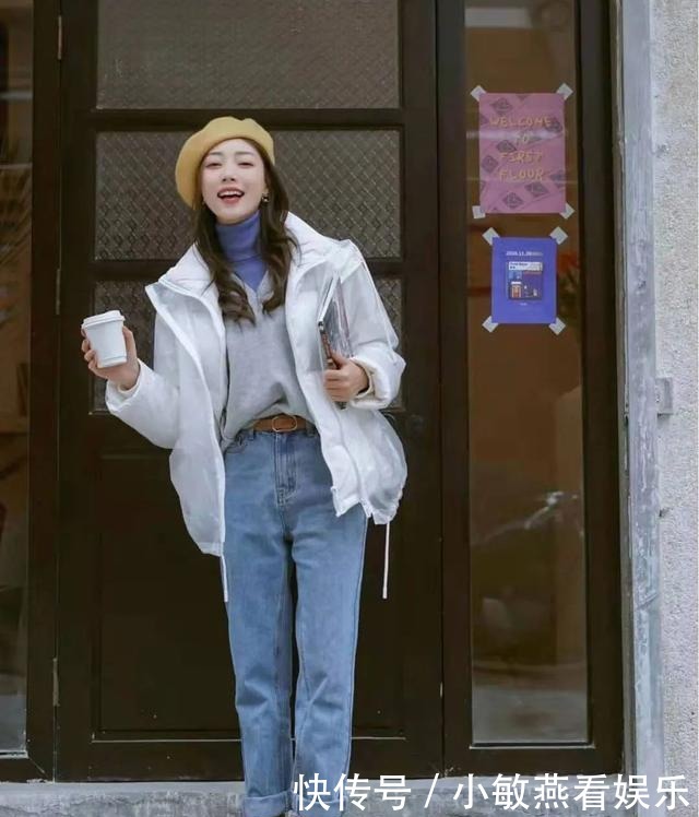 羽绒服+骑士靴,羽绒服+碎花裙,冬天这么穿又美又飒