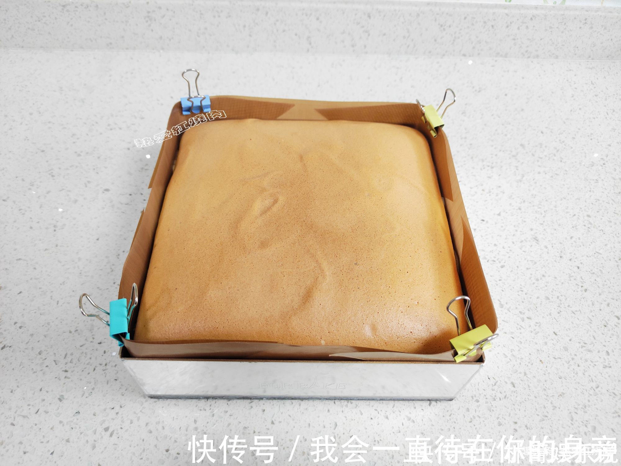 蛋糕|这个蛋糕比戚风还好吃,冷藏后食用更佳,趁现在鸡蛋便宜赶紧做呀