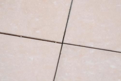 划痕|地面瓷砖变脏影响美观?牢记5种清洁方法,让瓷砖整洁如初