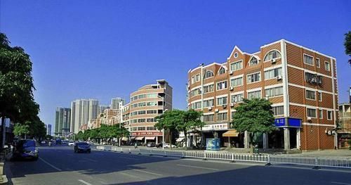 楼层|售楼小姐说漏嘴:有钱人买房不选这三种房子,懊悔没早知道