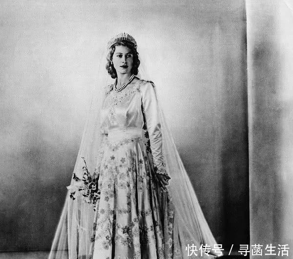 各国|全球各国皇室历史上最漂亮的十件婚纱,英国祖孙三代的婚纱最亮眼