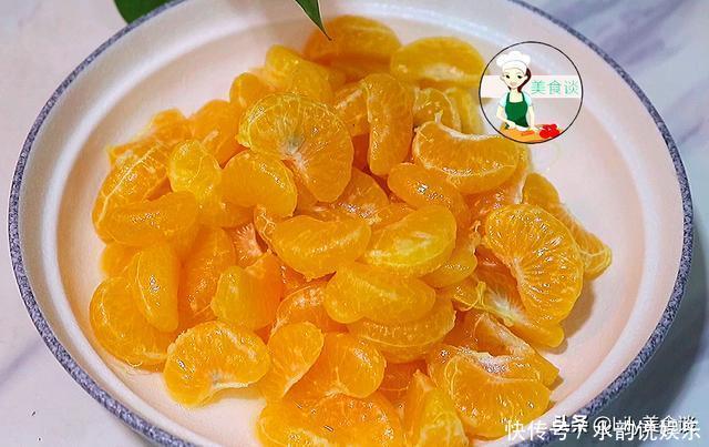 橘子别只会直接吃,放锅里蒸一蒸,原来好处这么多,冷天吃特营养