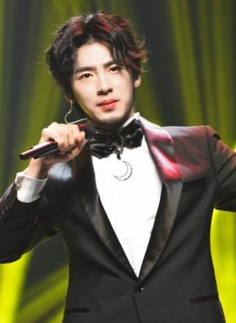 何炅与汪涵都在找主持的接班人，一个还在等待，另一个已经找到