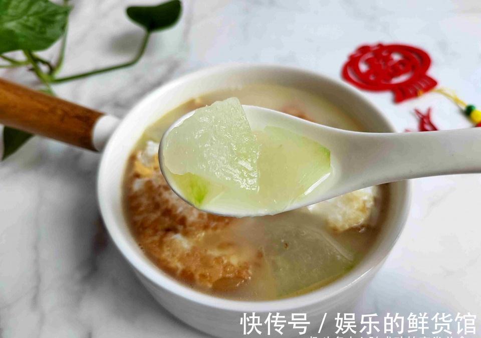 美白|秋季干燥,皮肤不好多喝这汤,滋润又美白,一周3次,皮肤更水灵