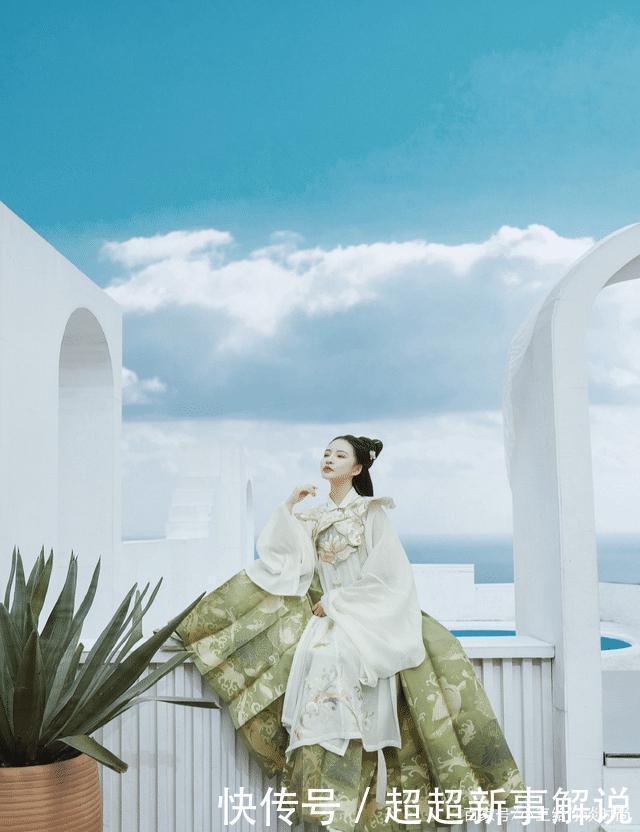  云肩|汉服不够有特色试试这些汉服配饰，会让你的形象更具古典韵味！