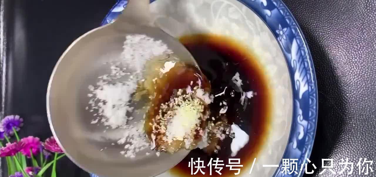 糖醋带鱼的做法，酸甜味浓肉质鲜嫩，营养丰富大人小孩都非常喜欢