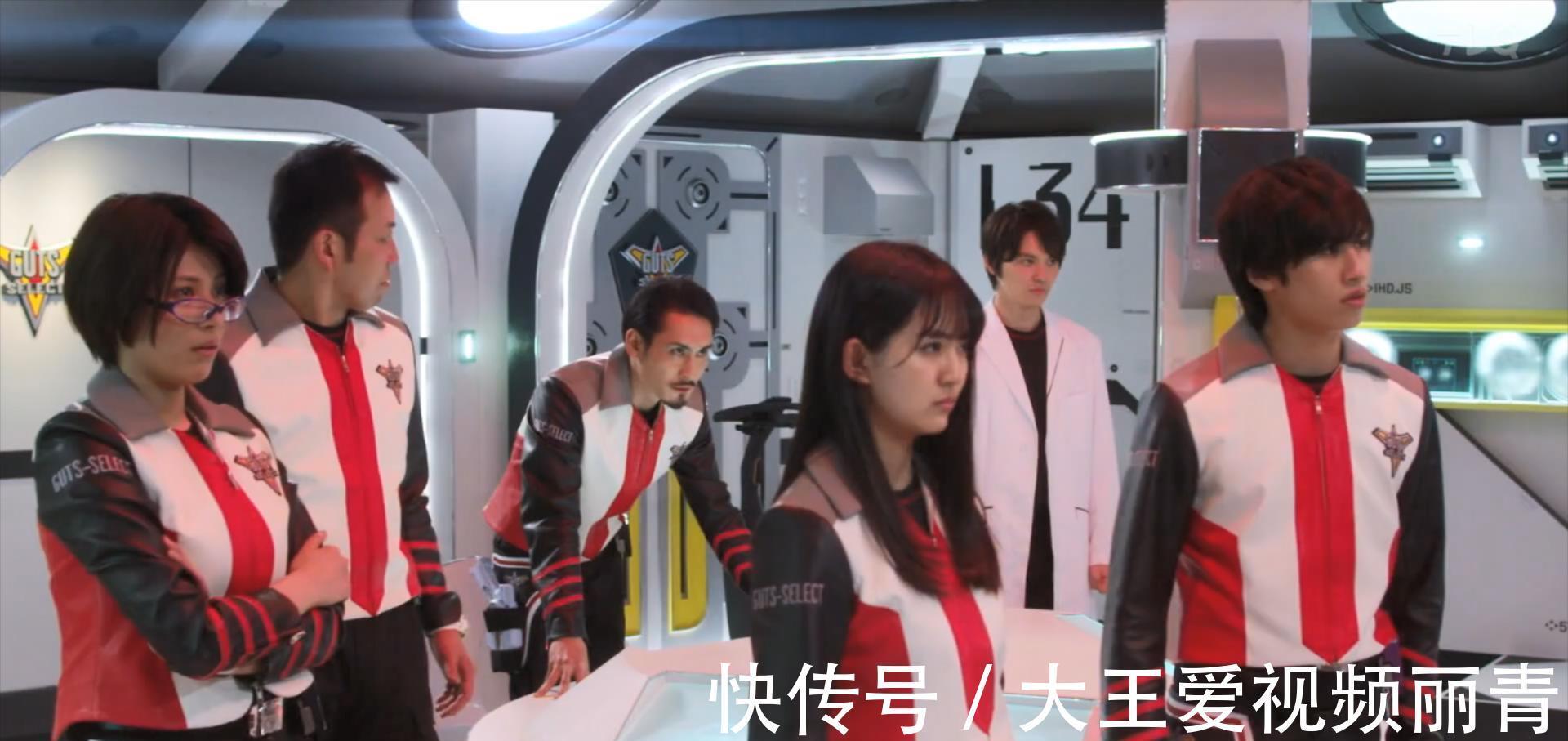 命运|特利迦奥特曼人类的命运在这群人手里，两个高中生，一个种花的