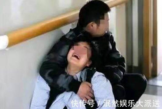 懂事|8岁哥哥独自给弟弟洗澡,在妈妈发现不对时,已经来不及了