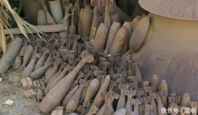 些哑弹|战争结束后,此国遗留众多哑弹,还用哑弹当建筑,因此死掉3万人!