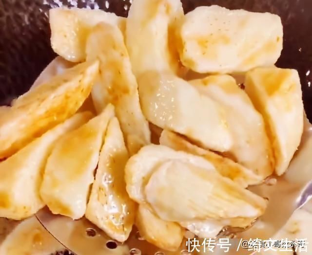 做法|红烧茄子好吃有诀窍，学会这种做法，比饭店厨师做得还好吃