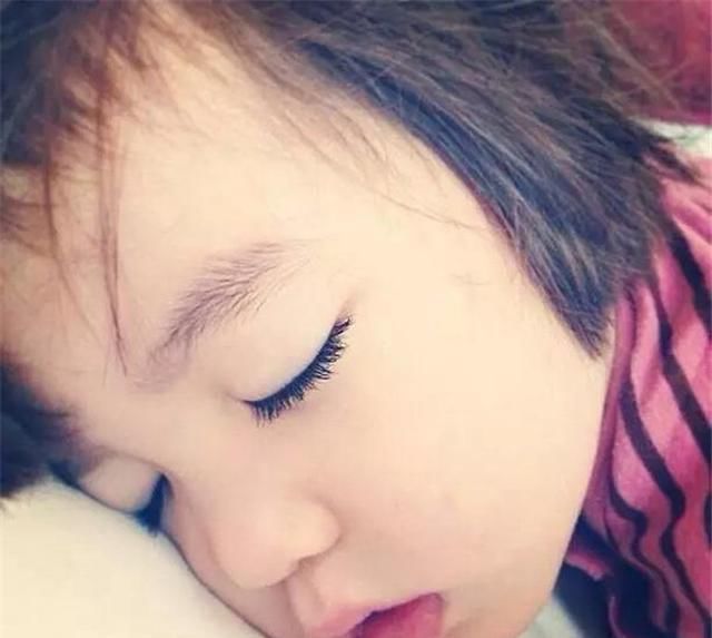 亲子关系|晚上这个点睡,孩子会比一般人更聪明!家长一定要看