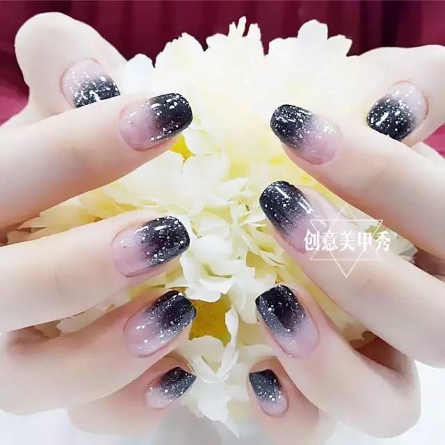 春天的透明系渐变美甲，和你一样美~