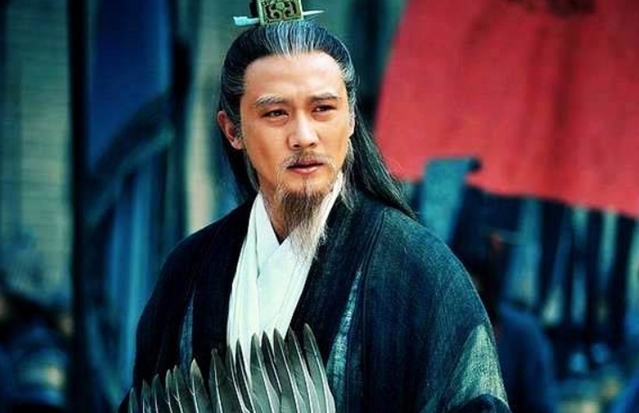 成不了气候|郭嘉不死,卧龙不出!一个比预言家还准的旷世鬼才