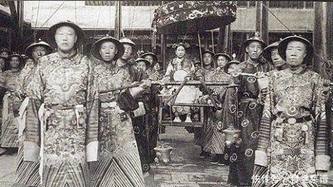 慈禧|罕见老照片号称大清第一美女的慈禧,十八岁的样子,确实好看