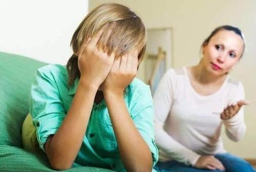 犯错|孩子被吼后,是顶嘴还是沉默,给孩子的性格埋下伏笔,影响深远