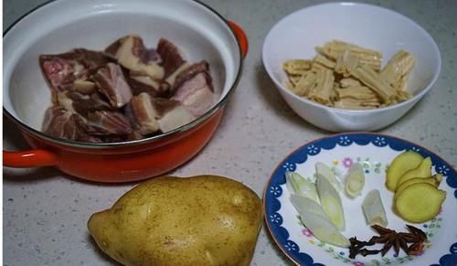 今年的肉类都在“疯涨”,就它被忽略了,才15块钱1斤,好吃便宜