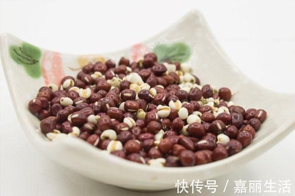 废物|加速衰老的“垃圾”,女性赶紧自查,若有及时清理,或变年轻