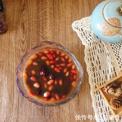 红豆红枣|#我的养生日常-远离秋燥#补血补气“五红汤”