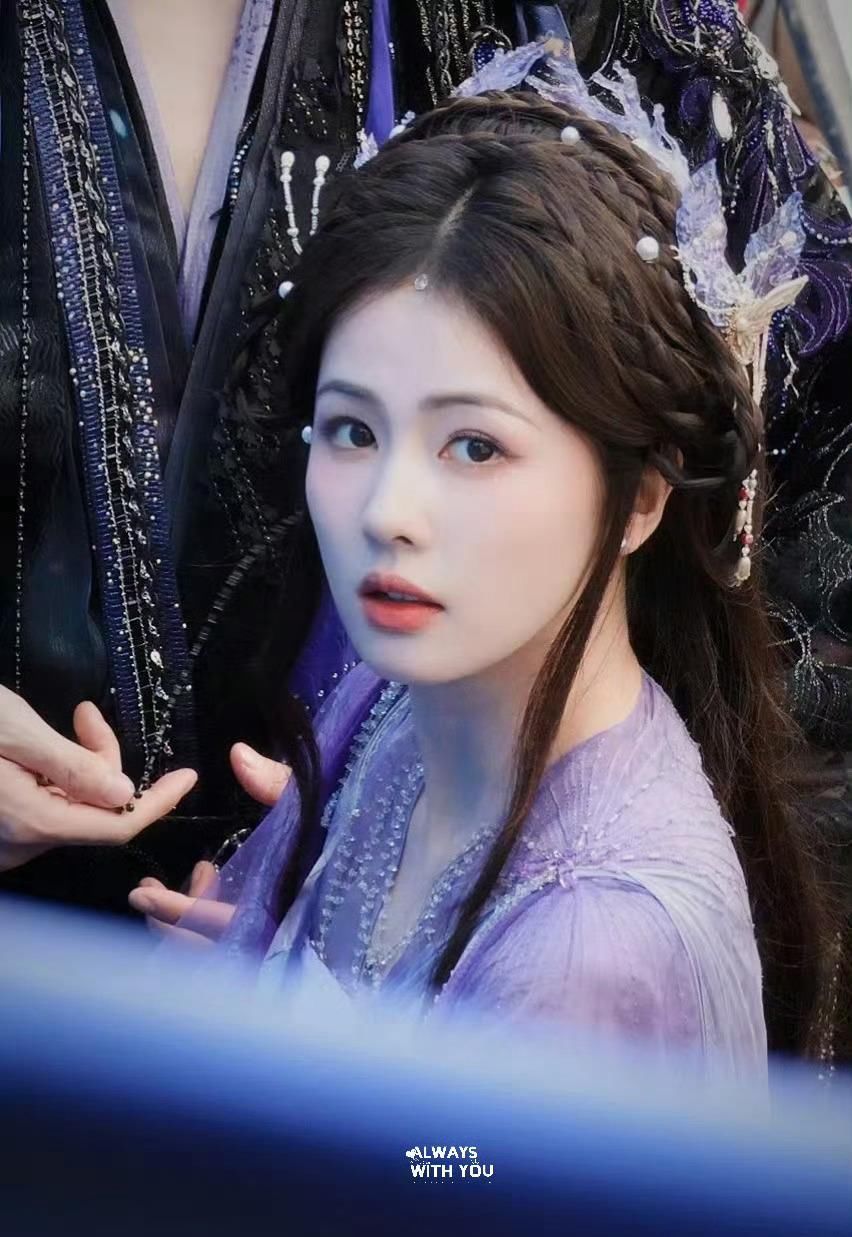 240219《白月梵星》首曝光白鹿造型,彩虹色妆容惊艳粉丝! - 360娱乐,你开心就好