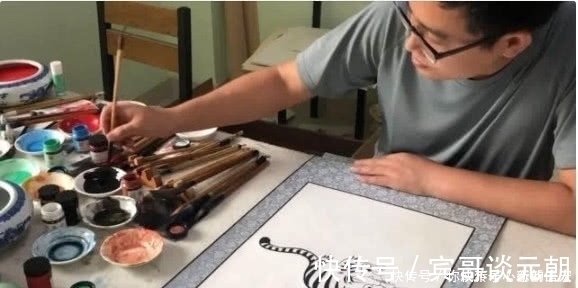 多姿彩|传奇男子别出心裁,将名画萌化,这幅《虎啸山居图》是认真的吗?