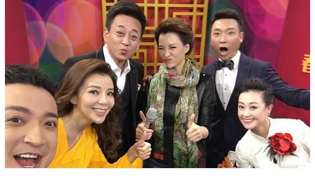 春晚|央视春晚为何不对外售票，每年观众席坐得满满，他们是什么身份？