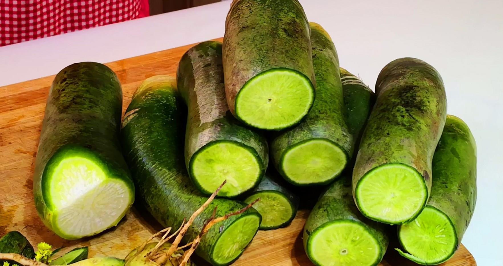 萝卜火热上市,究竟是白萝卜还是青萝卜好?看后别再瞎买了