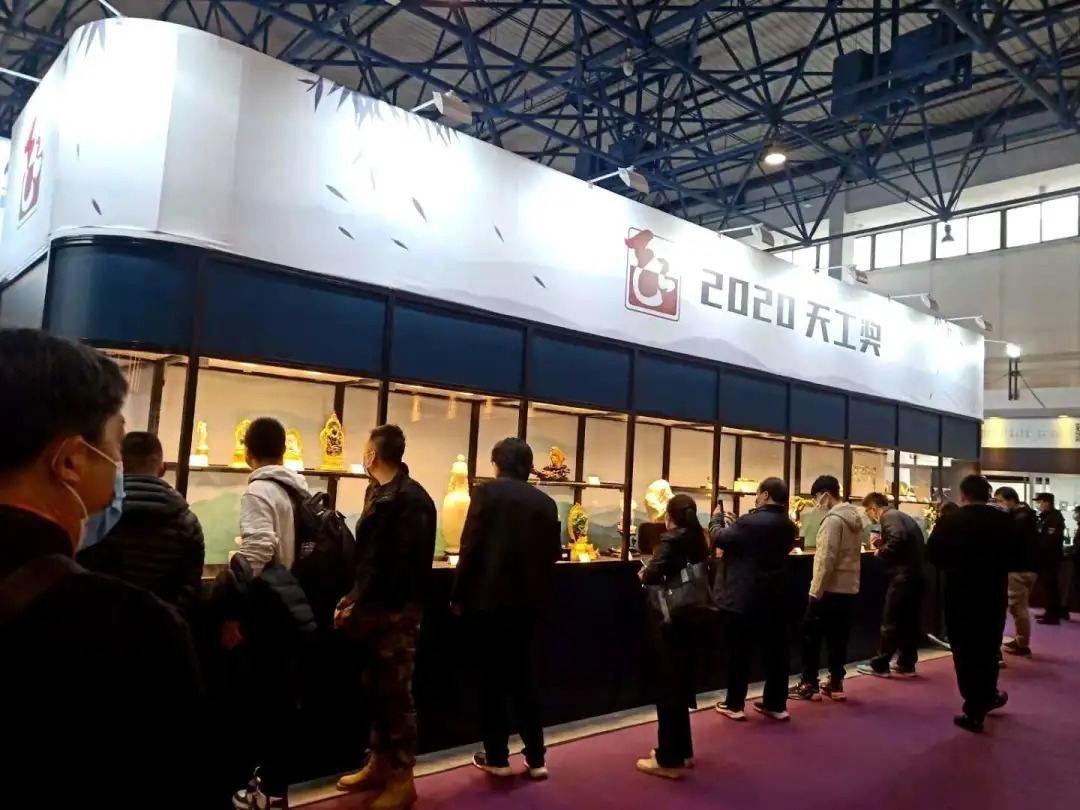 拿下天工奖|2020年天工奖,玉石界的“奥斯卡”,翡翠玉雕独领风骚拿下金奖!