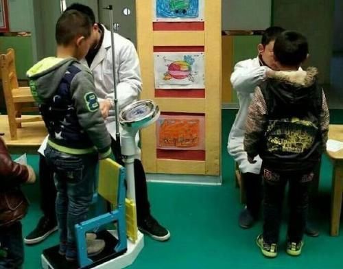 主任|3种饭“偷走”孩子身高,父母还塞给孩子,儿科主任:无知父母害了娃