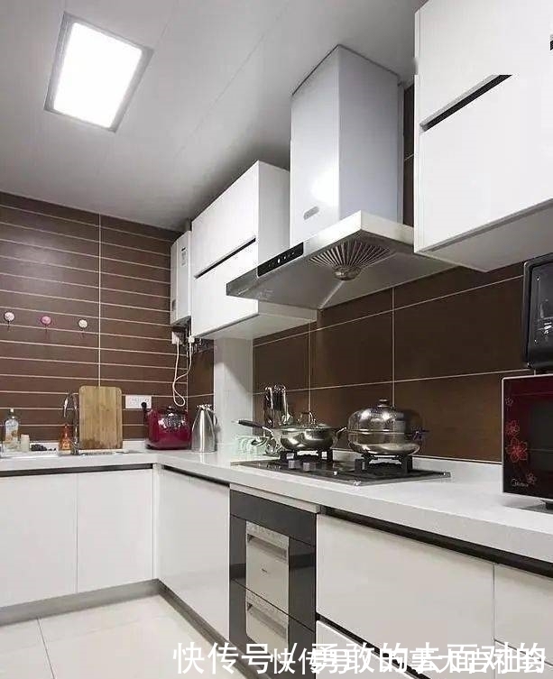 装修|参观准婆婆装修的新房,客厅看了让人眼红,主卧让人脸红