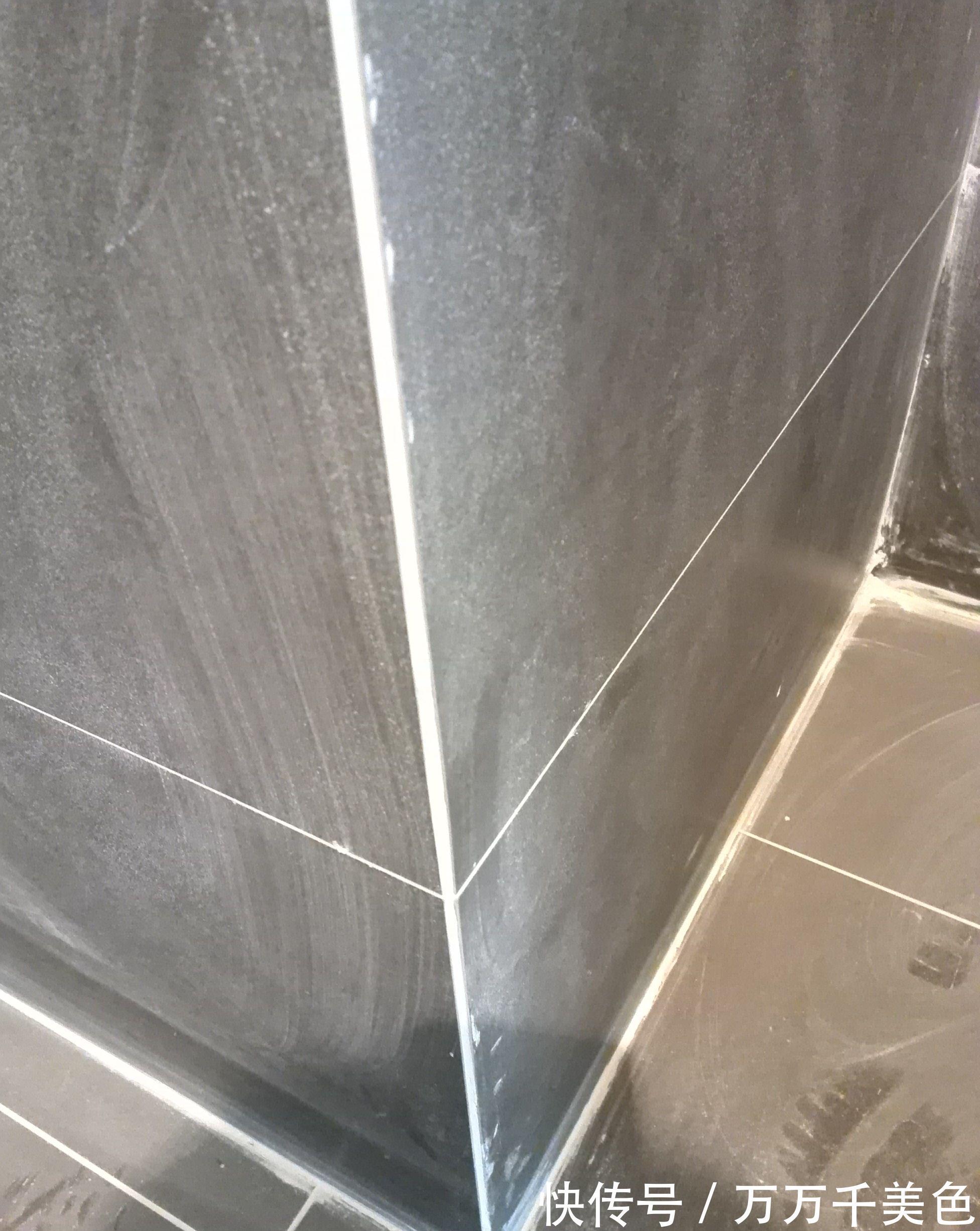 齐家栗子|手懒还怕脏?卫生间瓷砖这么选,轻轻松松搞卫生