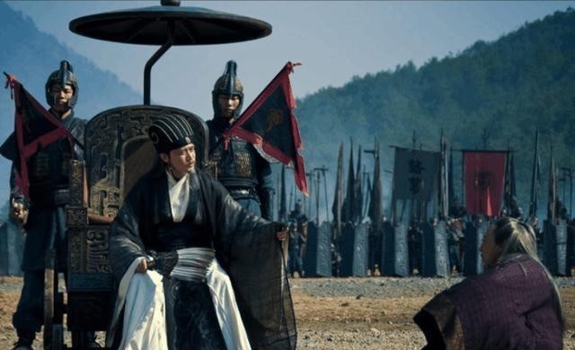 孙膑|孔明双腿没问题 为何打仗总坐“轮椅”，司马懿：这就是最可怕的！