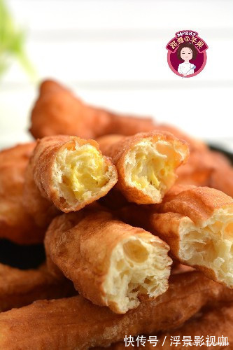 两种方法做出蓬松大油条,手快只要半小时,外酥里嫩太解馋了