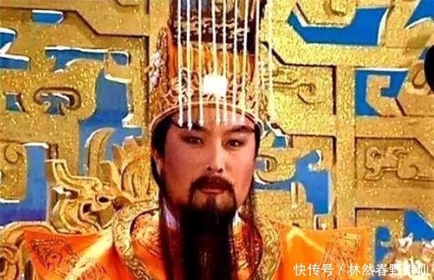 当人问“您贵姓”,常人一般说“免贵”,但是有3个姓不用说免贵