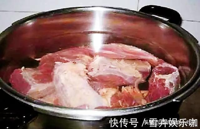 正确做法|40年卤肉师傅，教你酱牛肉的正确做法，酱香浓郁，软烂入味！