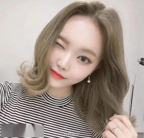 发量多？正好试试这款发型