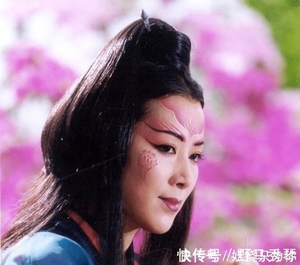 萧峰$东方不败号称“天下第一”,如果放在天龙时代,武功能排第几名!