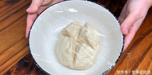 家里有面粉,就能做蛋挞,比蛋糕简单好吃,新手一做就成功!