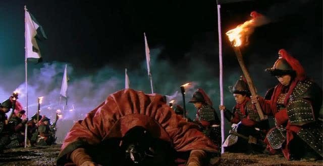 水浒传&宋江李逵毙命,鲁智深武松在六和寺炖砂锅狗肉,林冲默默地捣蒜泥