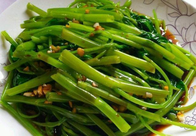 中薪|夏天遇到这菜我从不讲价,钙高西红柿10倍,小孩常吃个子高不发胖