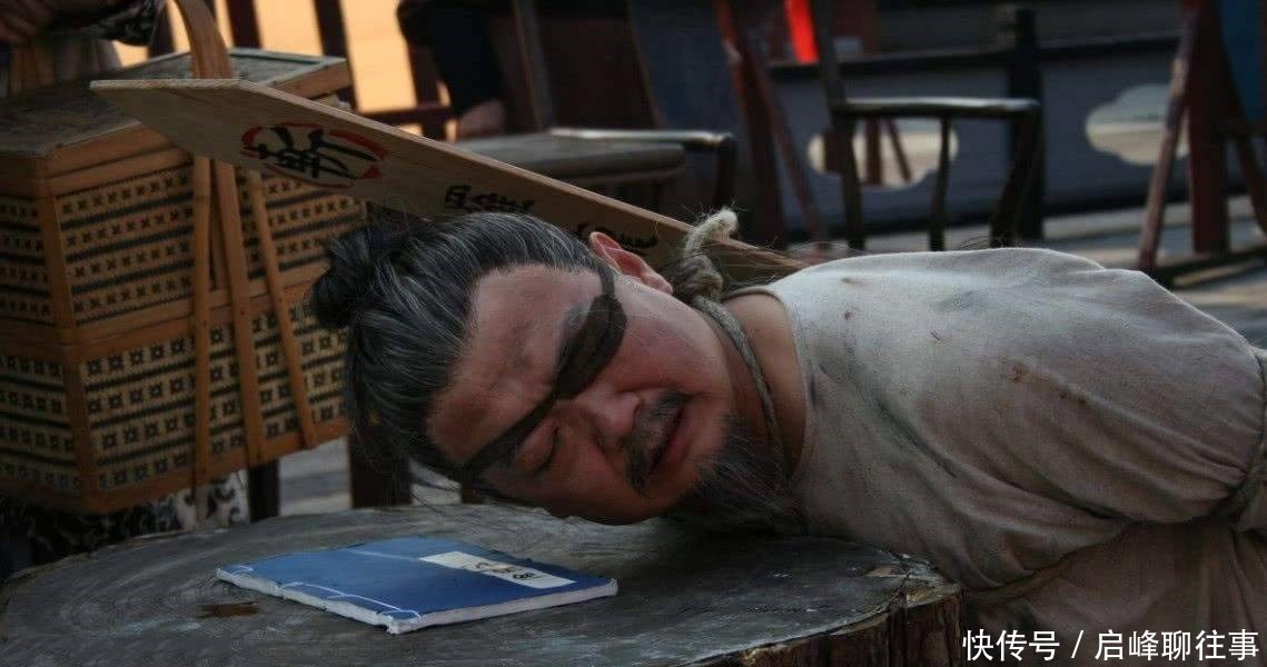 醉酒|皇帝醉酒误杀忠臣,忠臣家属讨说法,皇帝愧疚:龙袍给你,你斩吧