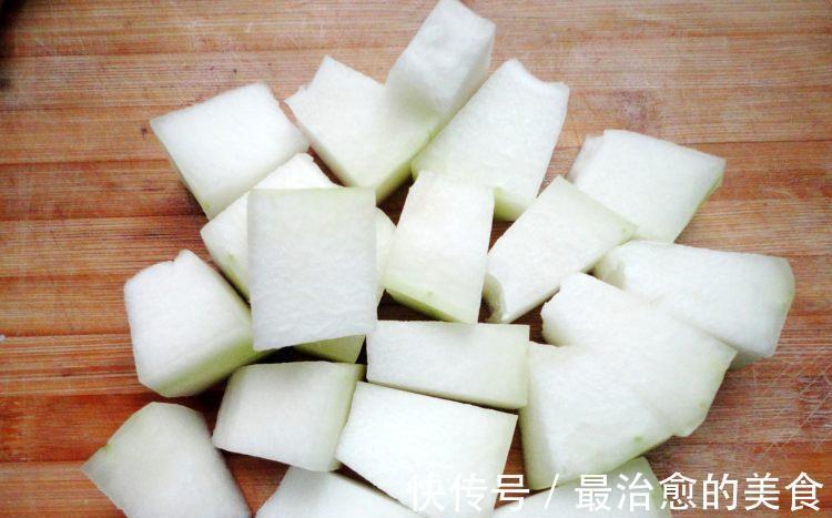 老鸭|季节交替,多给家人喝这汤,简单炖一炖,润肺去秋燥,安稳入秋