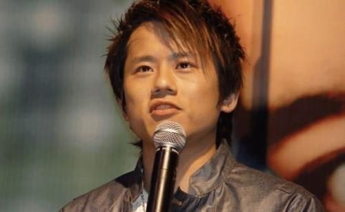 最惨的《中国好声音》冠军,以新人身份重新参赛,二次夺冠依旧不红!