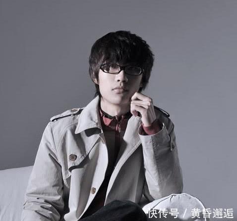 许嵩5首好听的冷门歌 听过都是铁粉 快资讯