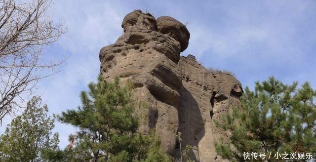 国内最神奇的连体山，四面绝壁无路登顶，峰顶古塔从何而来成谜